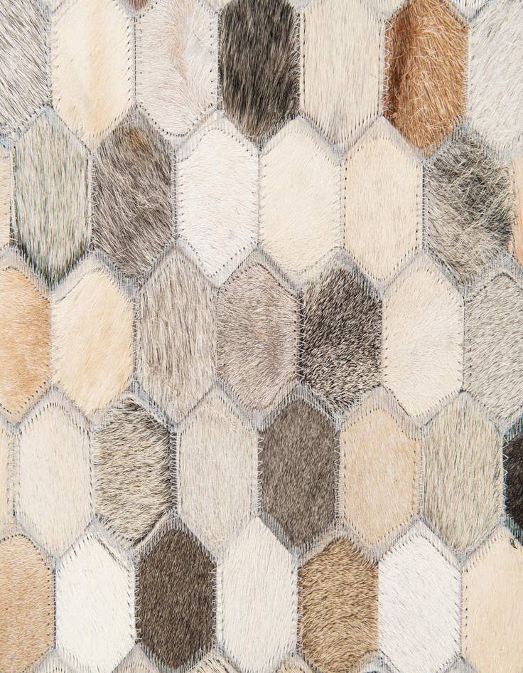 Detail image of  5' x 7' 10 Cowhide Stocks Rug