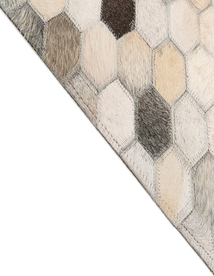 Detail image of  4' 9 x 7' 11 Cowhide Stocks Rug