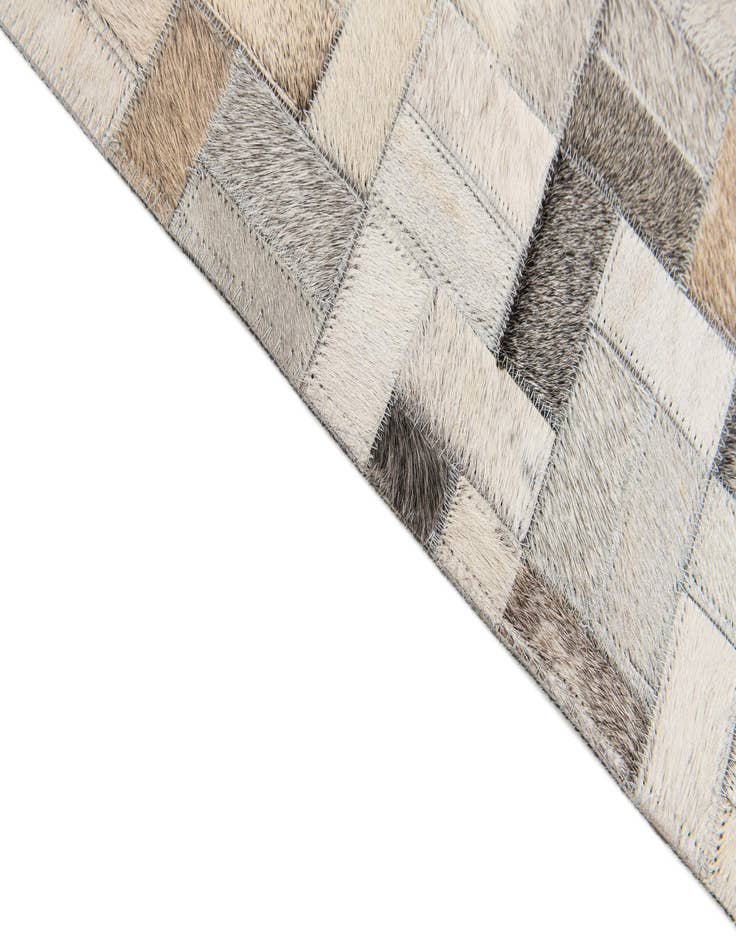 Detail image of  5' 7 x 7' 10 Cowhide Stocks Rug