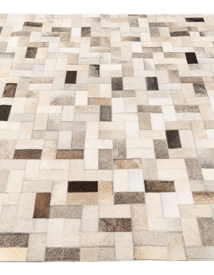 Detail image of  5' x 7' 10 Cowhide Stocks Rug