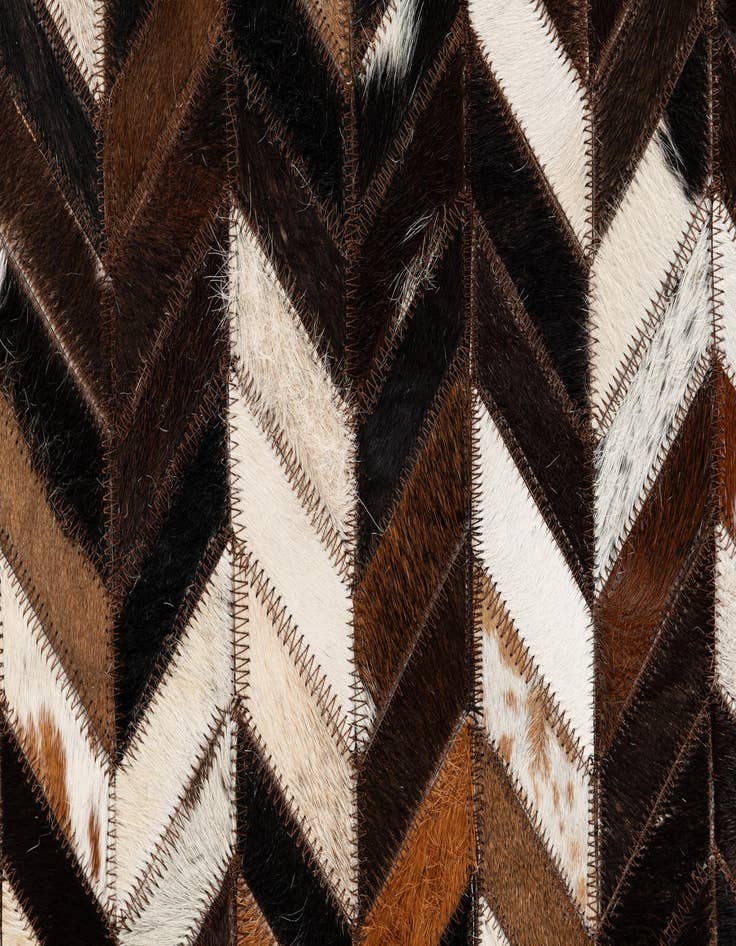 Detail image of  4' 11 x 8' Cowhide Stocks Rug