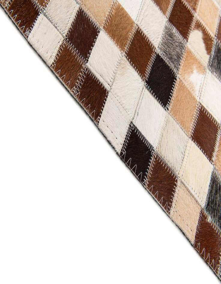 Detail image of  5' x 7' 10 Cowhide Stocks Rug