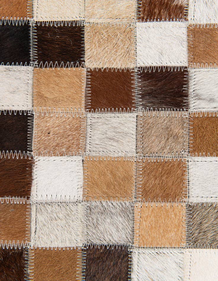 Detail image of  5' x 7' 10 Cowhide Stocks Rug