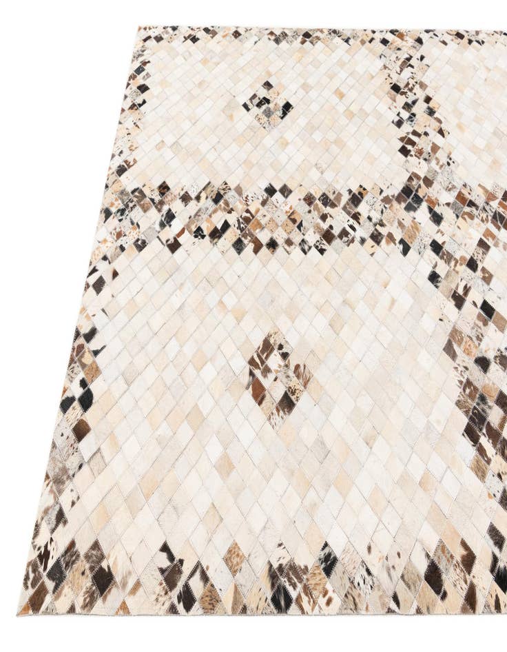 Detail image of  5' x 7' 10 Cowhide Stocks Rug