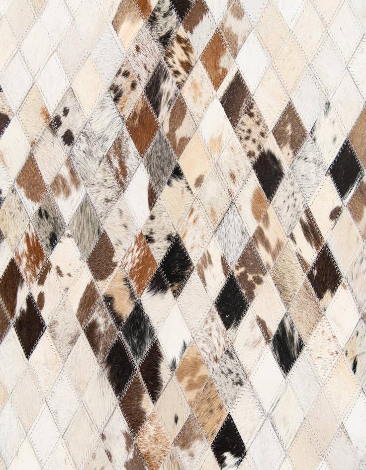 Detail image of  5' x 7' 10 Cowhide Stocks Rug