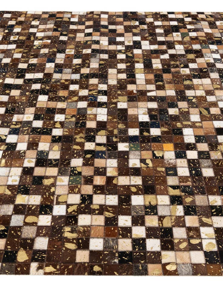 Detail image of  5' x 7' 10 Cowhide Stocks Rug