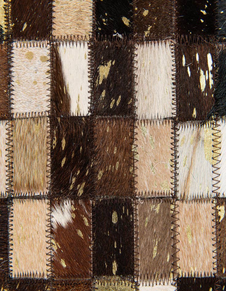 Detail image of  5' x 7' 10 Cowhide Stocks Rug