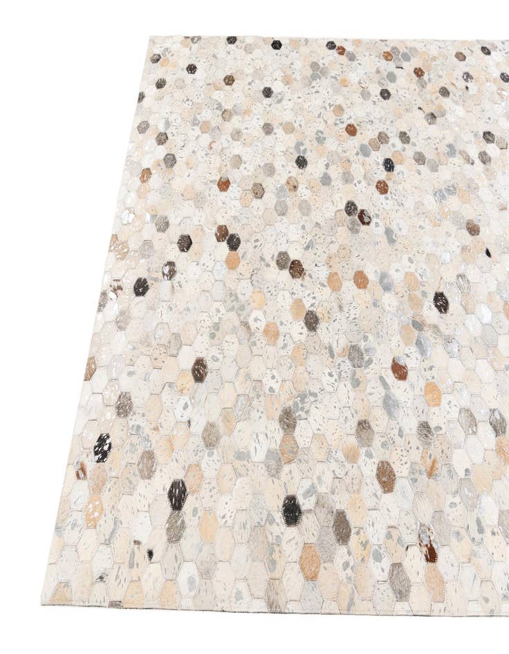 Detail image of  5' x 7' 9 Cowhide Stocks Rug