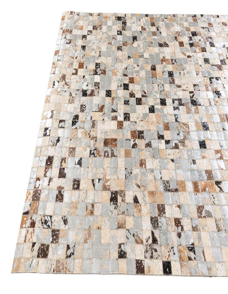 Detail image of  5' x 7' 3 Cowhide Stocks Rug