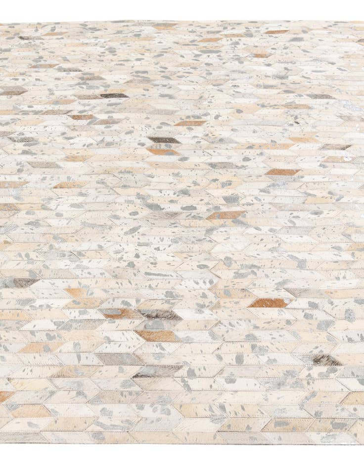 Detail image of  4' 11 x 8' Cowhide Stocks Rug