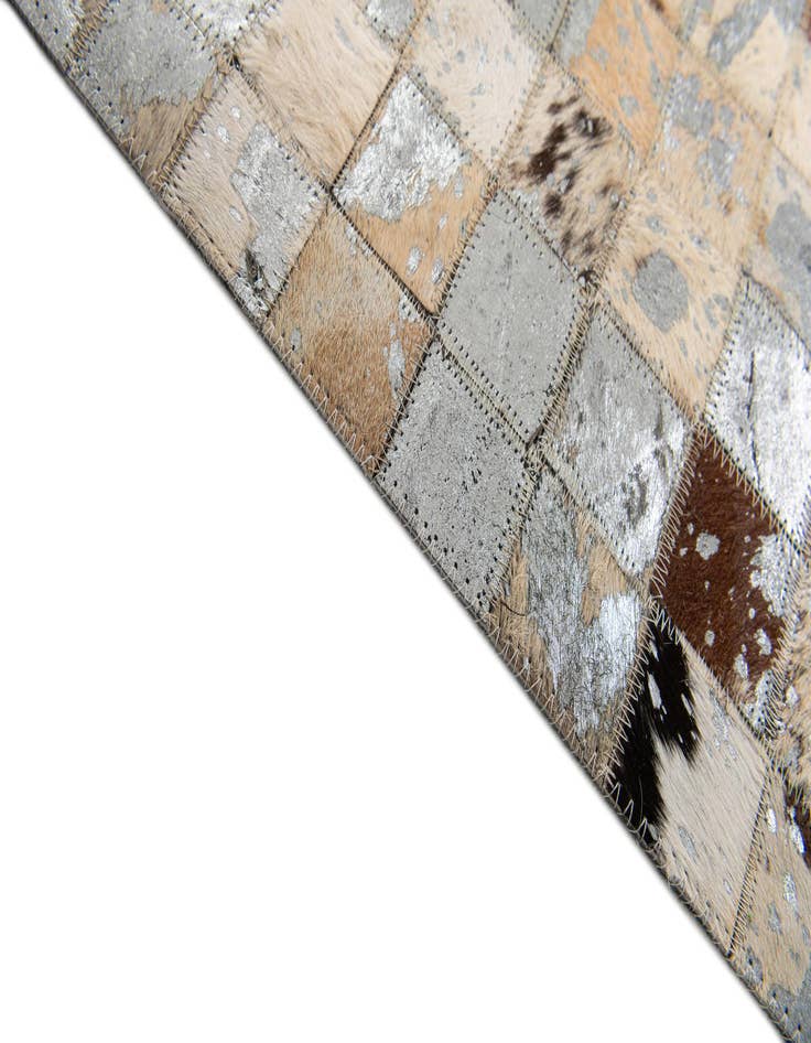 Detail image of  5' x 7' 3 Cowhide Stocks Rug