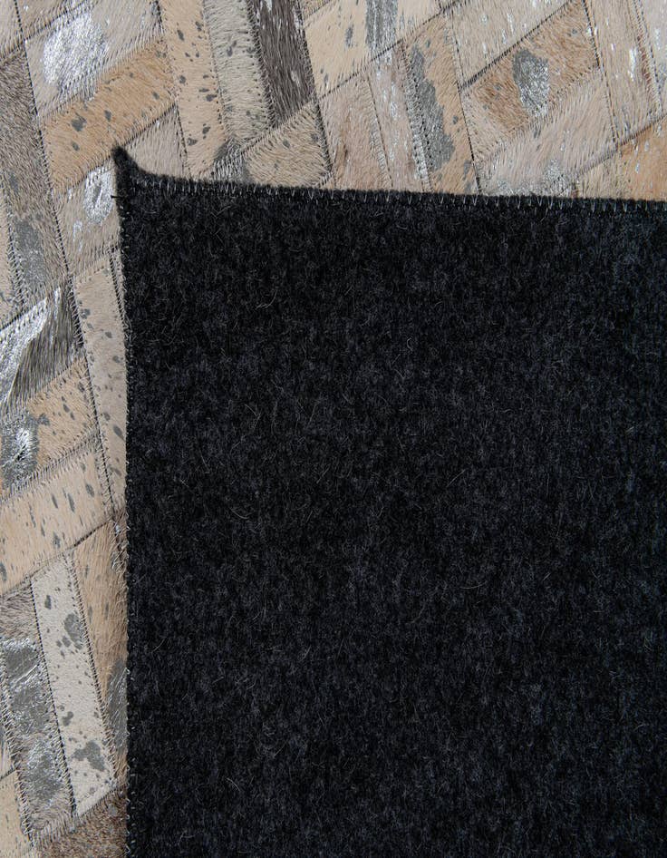 Detail image of  5' x 8' 1 Cowhide Stocks Rug