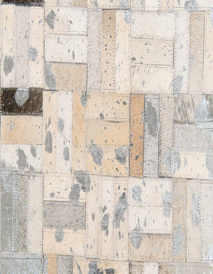 Detail image of  4' 11 x 8' Cowhide Stocks Rug