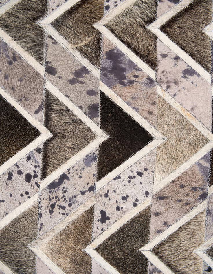 Detail image of  5' x 7' 10 Cowhide Stocks Rug