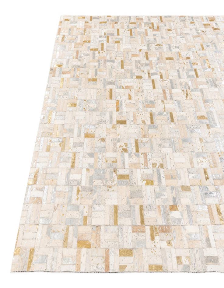 Detail image of  5' x 7' 10 Cowhide Stocks Rug