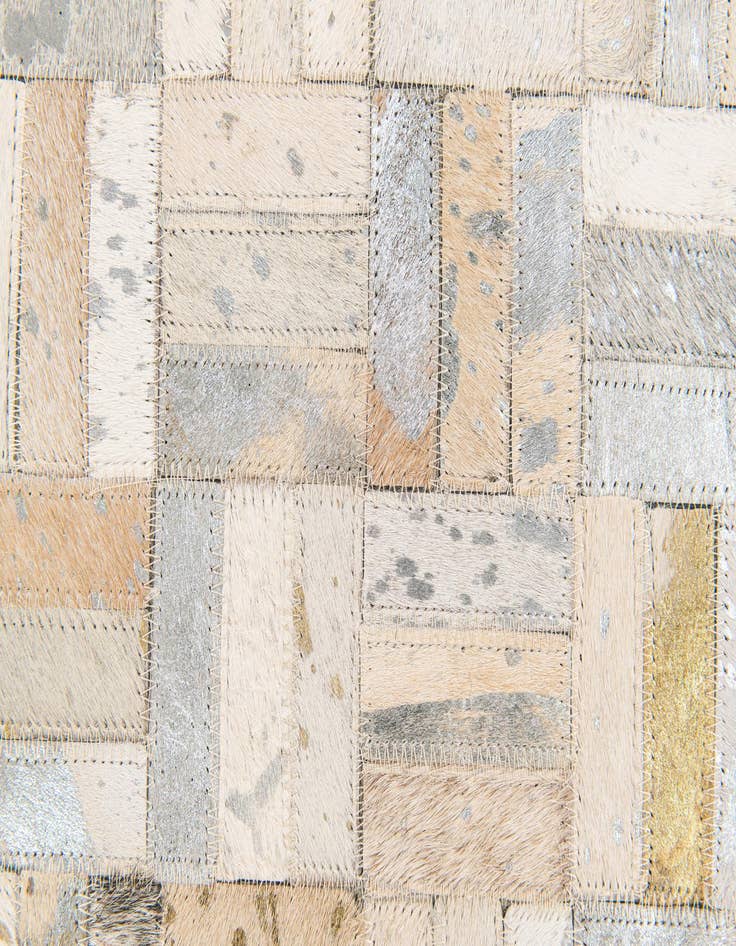 Detail image of  5' x 7' 10 Cowhide Stocks Rug