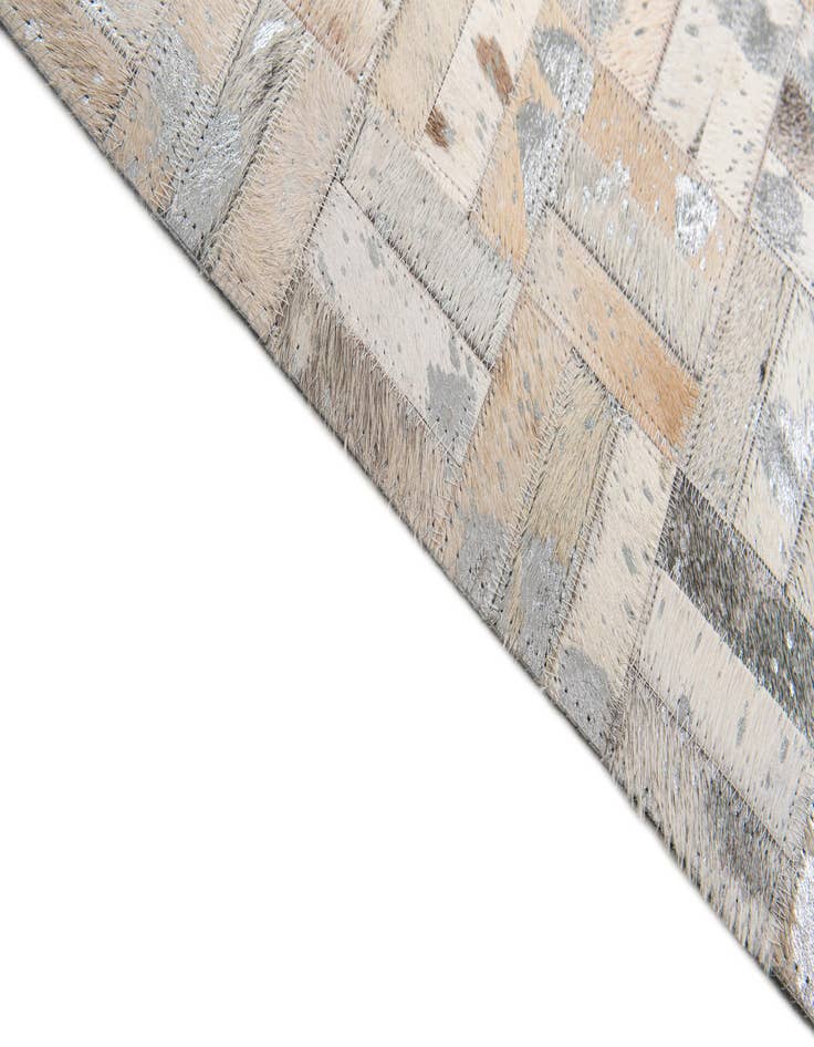 Detail image of  4' 11 x 8' Cowhide Stocks Rug