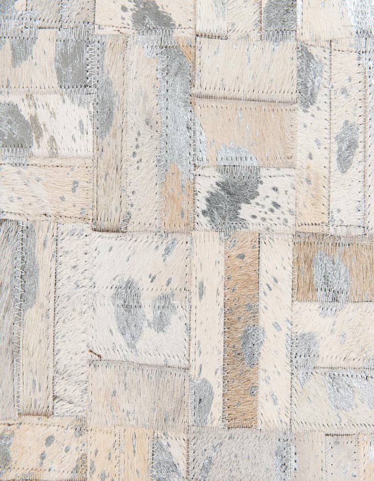 Detail image of  4' 11 x 8' Cowhide Stocks Rug