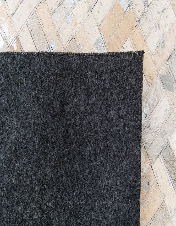 Detail image of  5' x 8' 1 Cowhide Stocks Rug