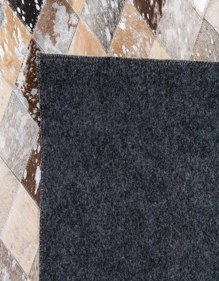 Detail image of  8' x 10' Cowhide Stocks Rug