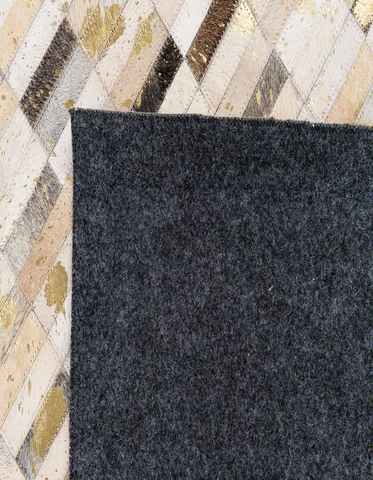 Detail image of  8' x 10' 1 Cowhide Stocks Rug