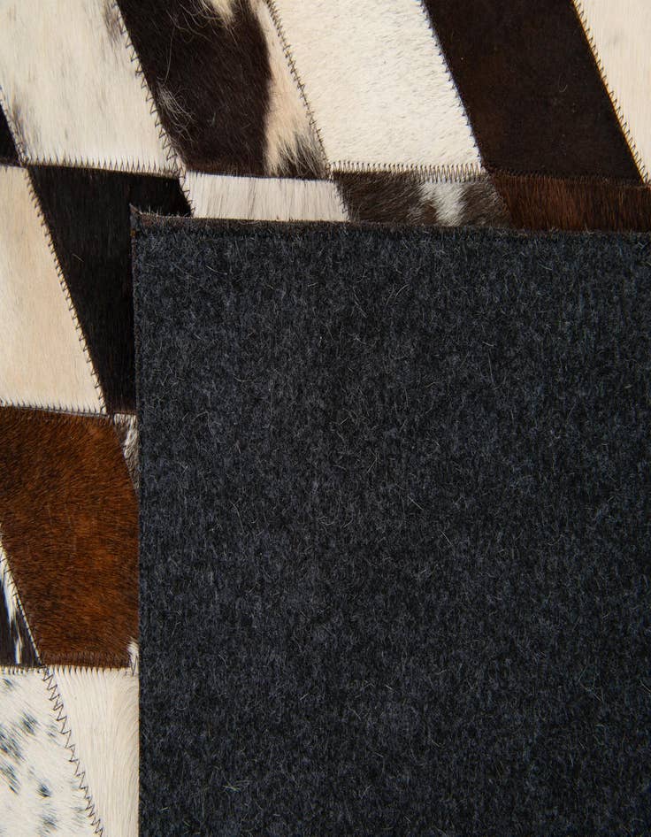 Detail image of  5' 8 x 8' Cowhide Stocks Rug