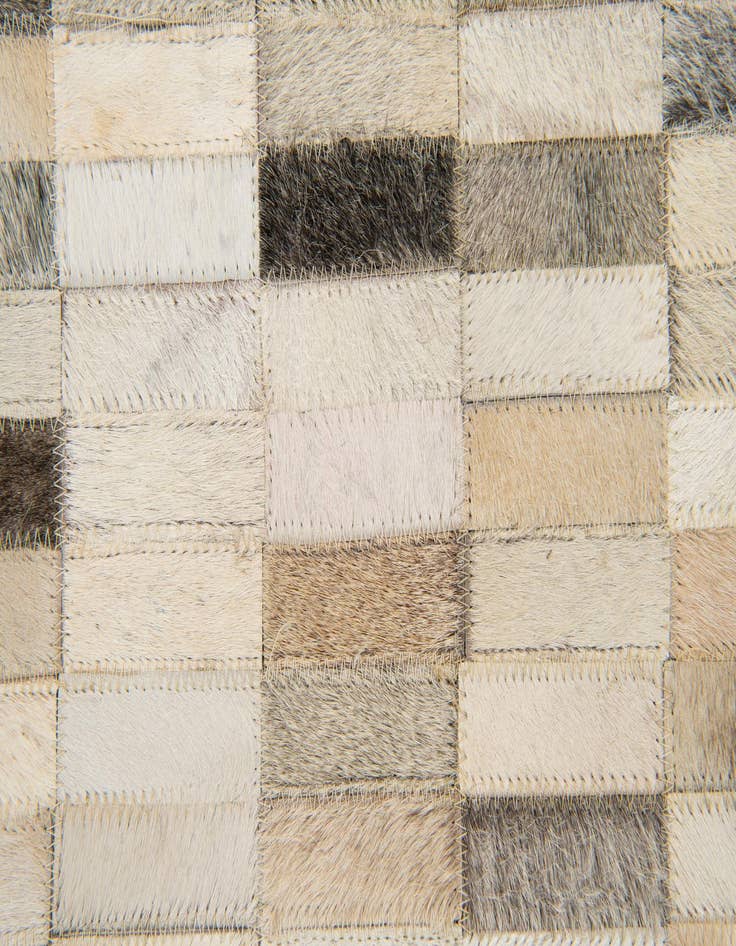 Detail image of  5' 1 x 7' 11 Cowhide Stocks Rug
