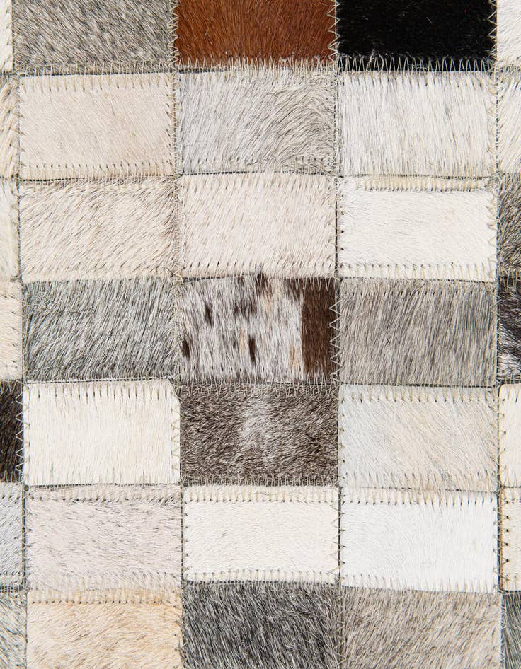 Detail image of  5' 1 x 8' Cowhide Stocks Rug
