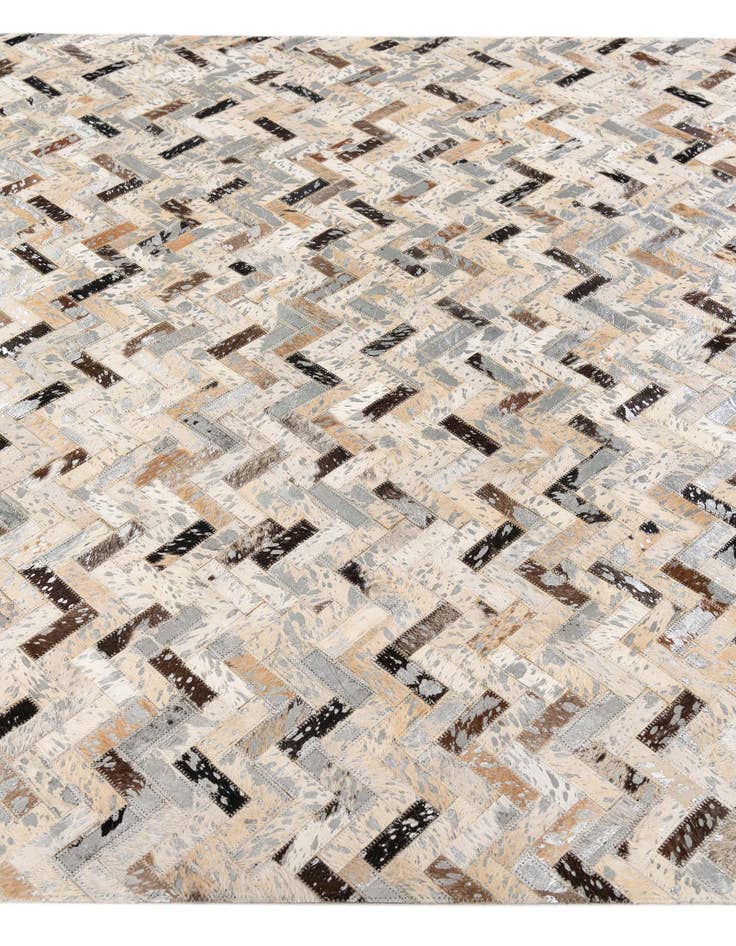 Detail image of  4' 10 x 7' 6 Cowhide Stocks Rug