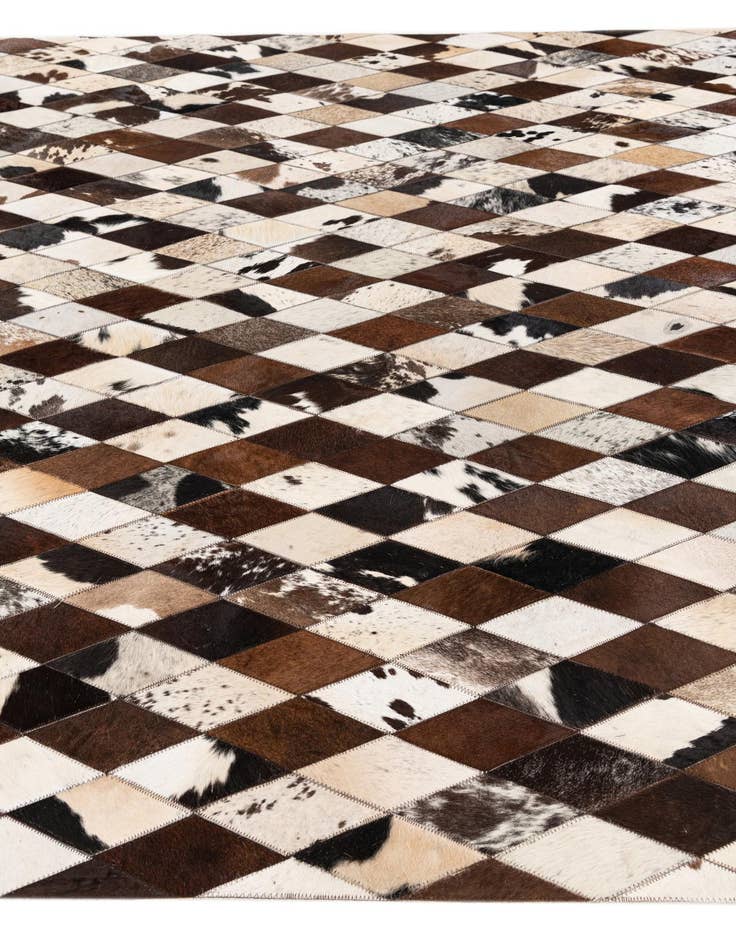 Detail image of  6' 7 x 9' 10 Cowhide Stocks Rug