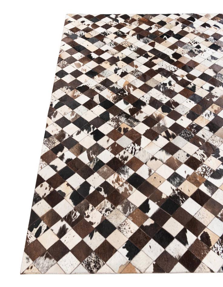 Detail image of  6' 8 x 9' 9 Cowhide Stocks Rug