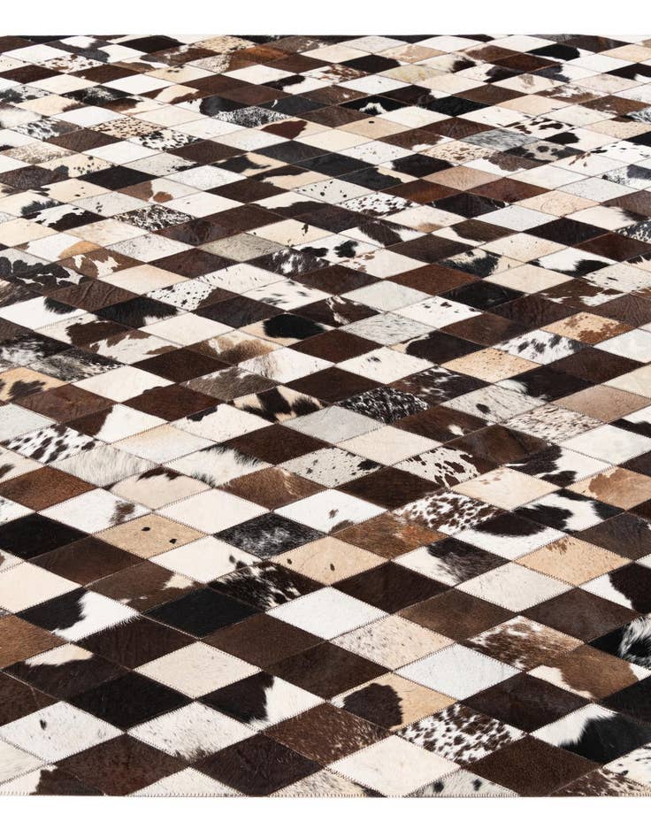 Detail image of  6' 8 x 9' 9 Cowhide Stocks Rug