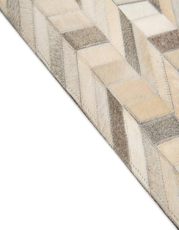 Detail image of  6' 8 x 9' 11 Cowhide Stocks Rug