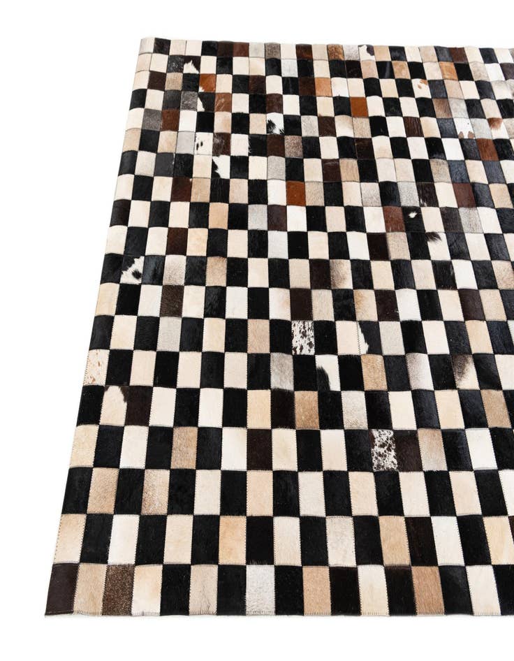 Detail image of  4' 9 x 6' 7 Cowhide Stocks Rug