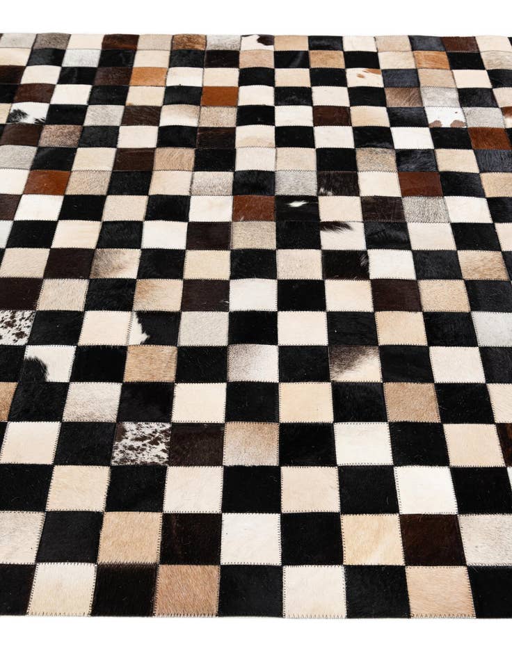 Detail image of  4' 9 x 6' 7 Cowhide Stocks Rug