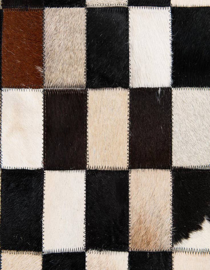 Detail image of  4' 9 x 6' 7 Cowhide Stocks Rug