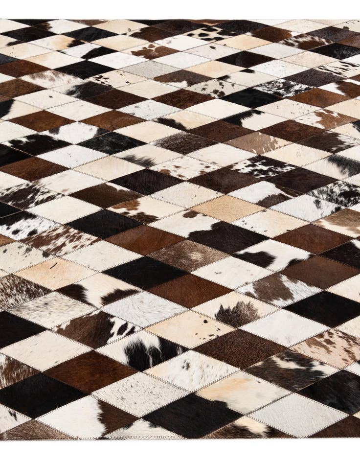 Detail image of  4' 8 x 6' 9 Cowhide Stocks Rug