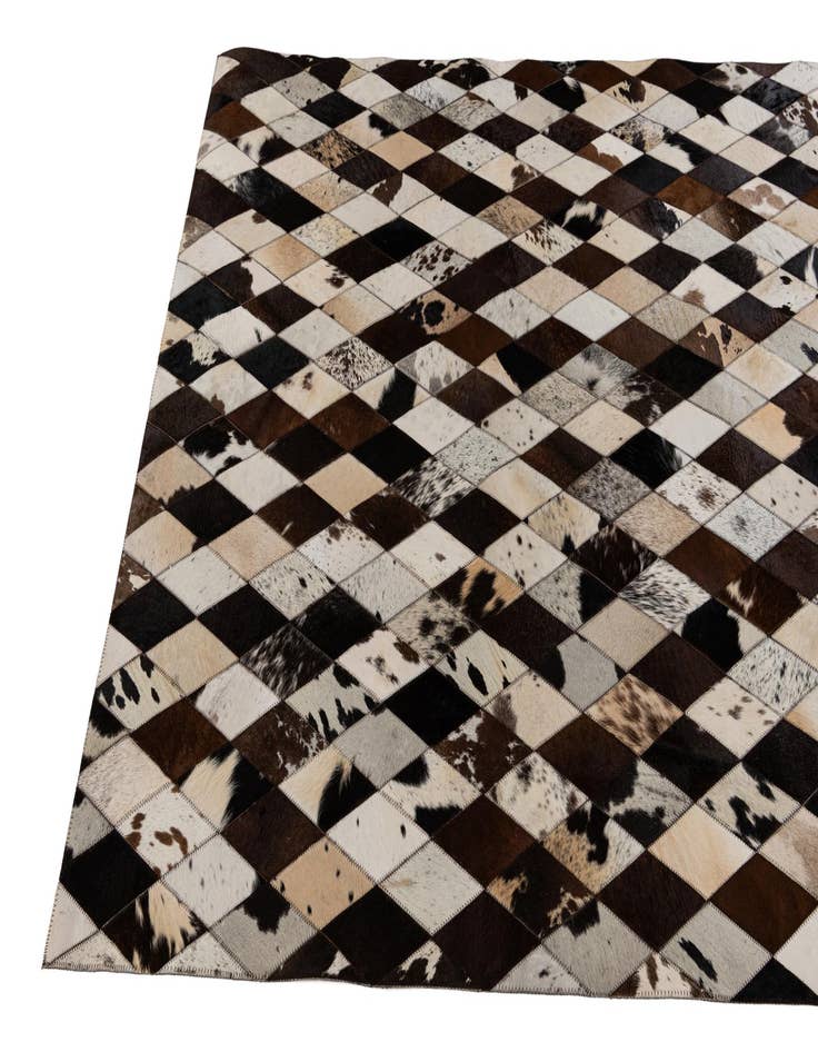 Detail image of  4' 9 x 6' 9 Cowhide Stocks Rug