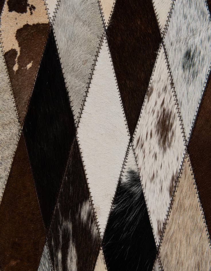Detail image of  4' 9 x 6' 9 Cowhide Stocks Rug