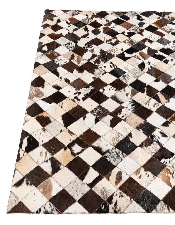 Detail image of  4' 8 x 6' 8 Cowhide Stocks Rug