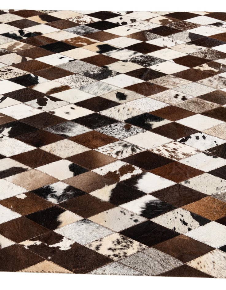 Detail image of  4' 8 x 6' 8 Cowhide Stocks Rug