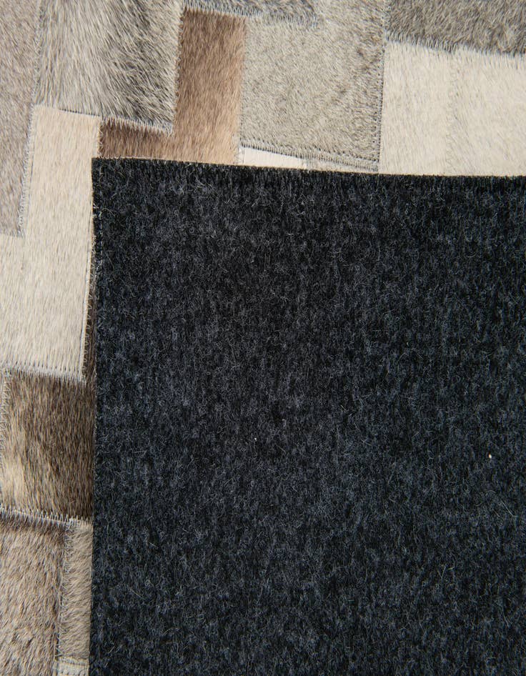 Detail image of  4' 9 x 6' 8 Cowhide Stocks Rug