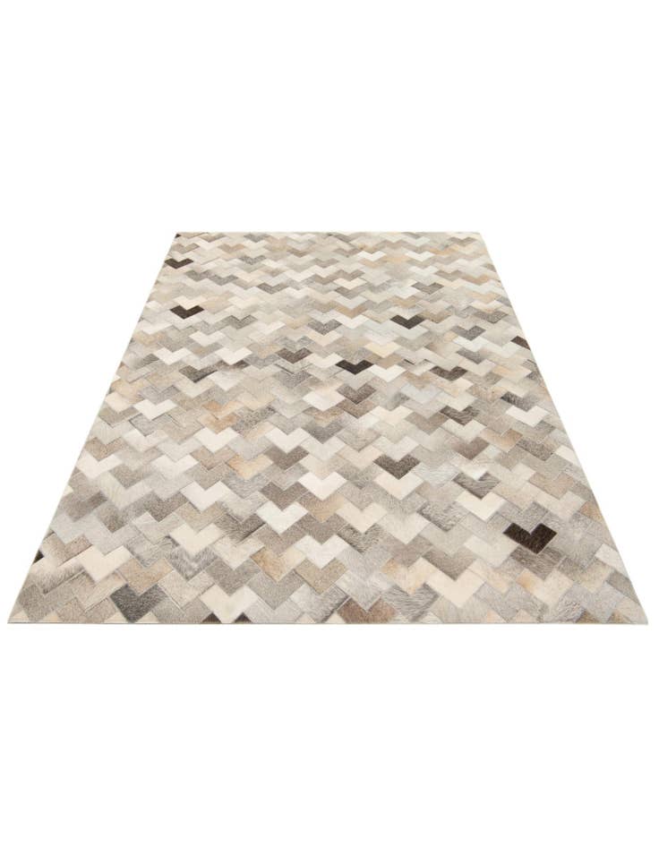 Detail image of  4' 9 x 6' 6 Cowhide Stocks Rug