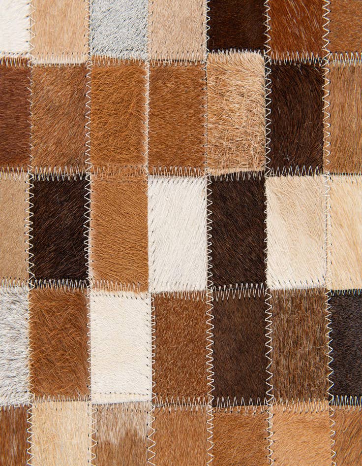 Detail image of  4' 8 x 6' 7 Cowhide Stocks Rug