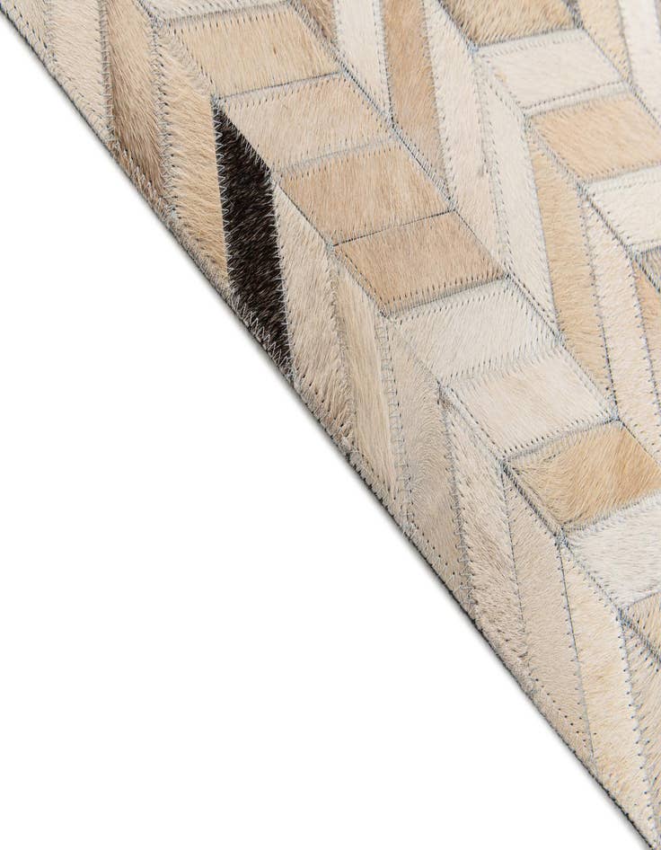 Detail image of  4' 9 x 6' 8 Cowhide Stocks Rug