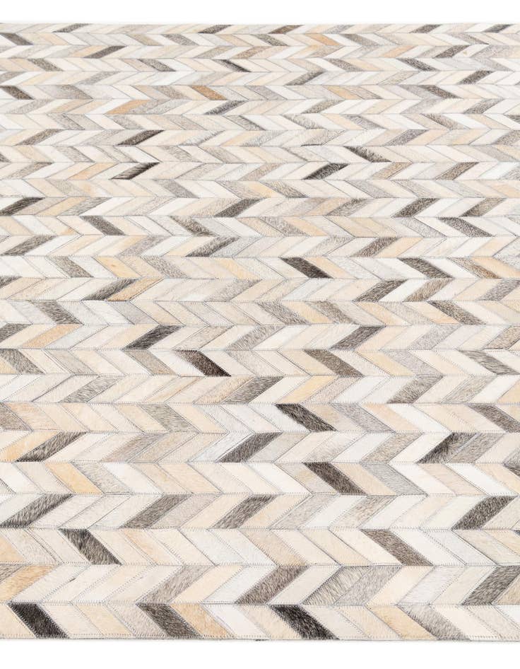 Detail image of  4' 7 x 6' 7 Cowhide Stocks Rug