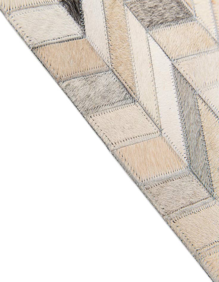 Detail image of  4' 8 x 6' 6 Cowhide Stocks Rug