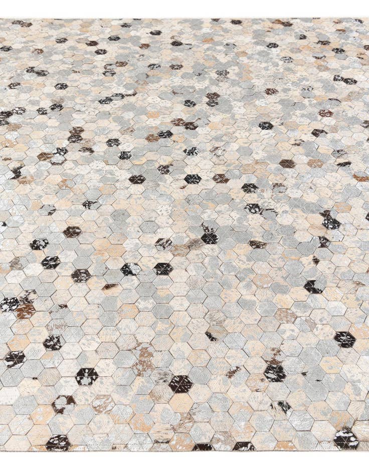 Detail image of  4' 10 x 6' 8 Cowhide Stocks Rug