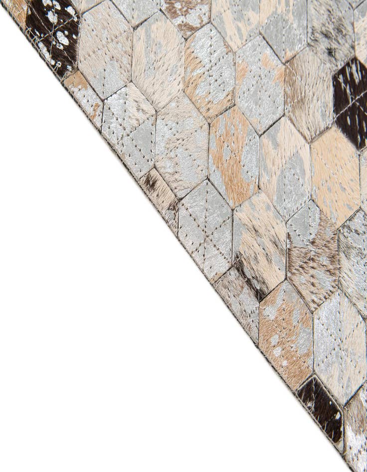 Detail image of  4' 10 x 6' 8 Cowhide Stocks Rug