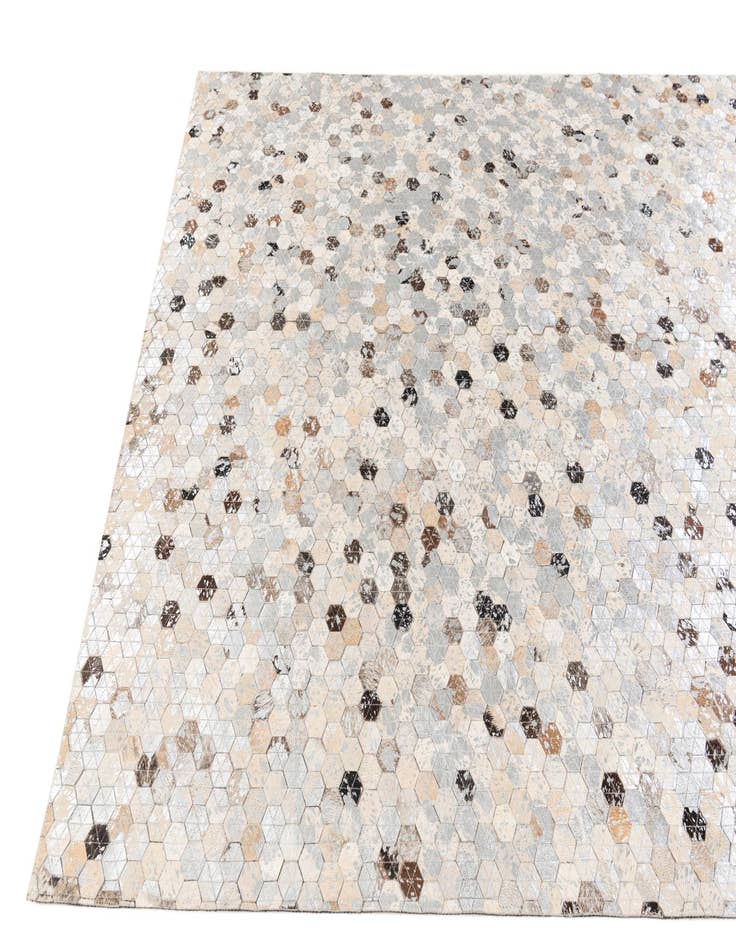 Detail image of  4' 9 x 6' 9 Cowhide Stocks Rug
